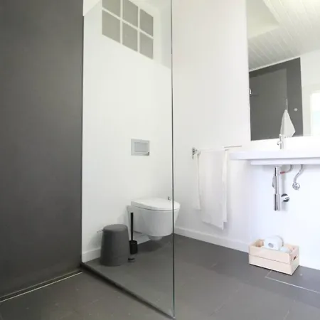 Holiday home Lovely Bedroom With Patio In